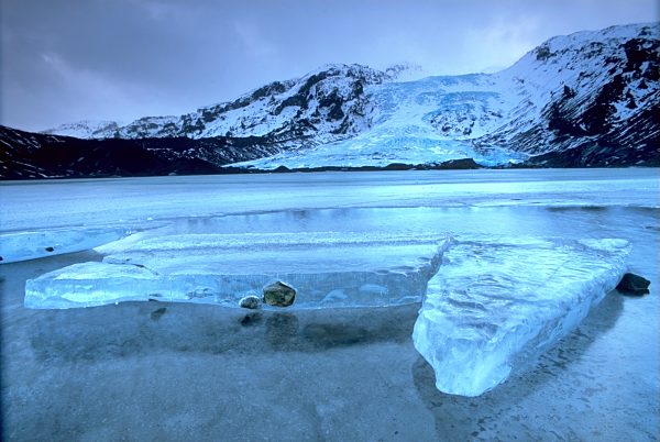 أحد الأنهار الجليدية في أيسلندا