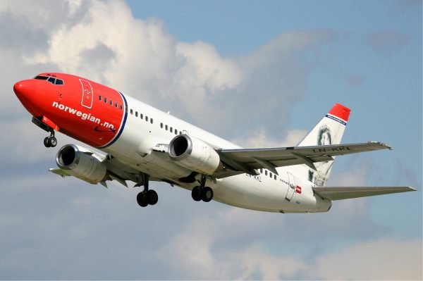 Norwegian Air Shuttle Boeing 737 300 Pichugin 1