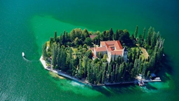 الجزر السياحية في كرواتيا