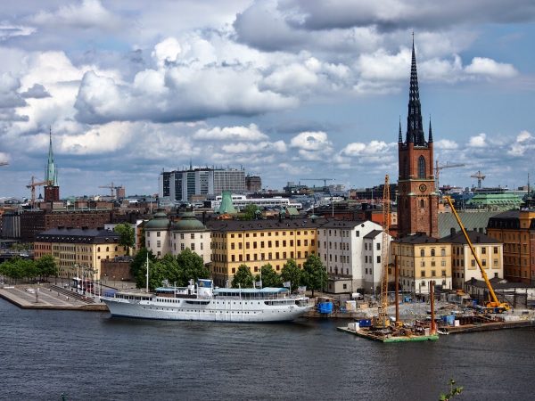 أسهل دولة أوروبية للهجرة السويد