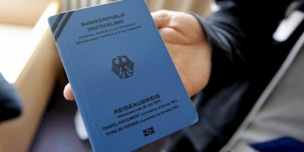 مميزات جواز السفر الازرق للاجئين