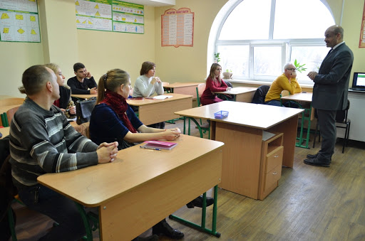العمل كمدرس اللغات الأجنبية فى أوكرانيا