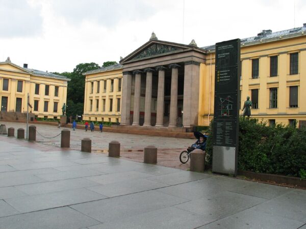 تكاليف دراسة الطب في جامعة أوسلو النرويجية
