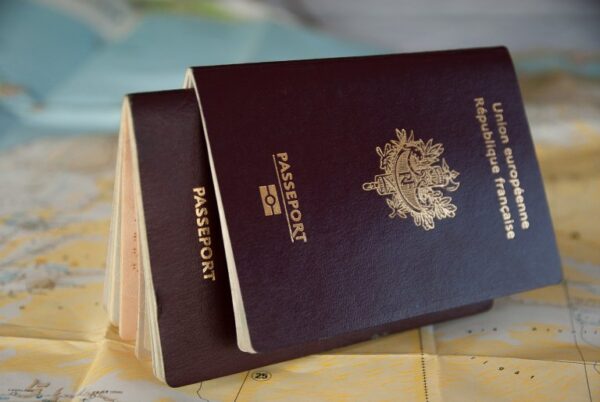 متطلبات الحصول على  جواز السفر الفرنسي للاجئين