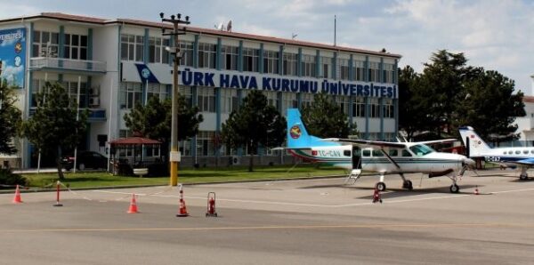 جامعة المؤسسية التركية للطيران