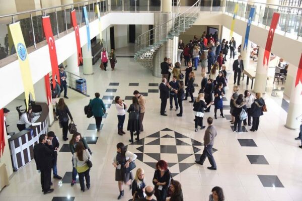مميزات التسجيل في جامعة اسطنبول للسوريين