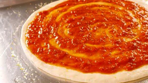 طريقة عمل صلصة البيتزا الايطالية الاصلية