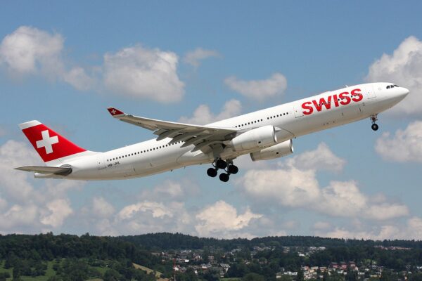 تكلفة الرحلة الجوية إلى سويسرا لمدة اسبوع